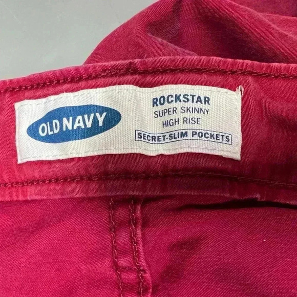 Women’s Old Navy Rockstar Super Skinny High Rise Red Pants - Picture 3 of 4